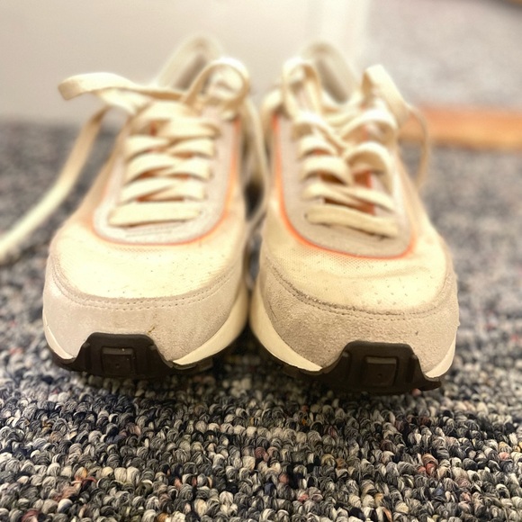 Nike running shoes - Picture 2 of 4